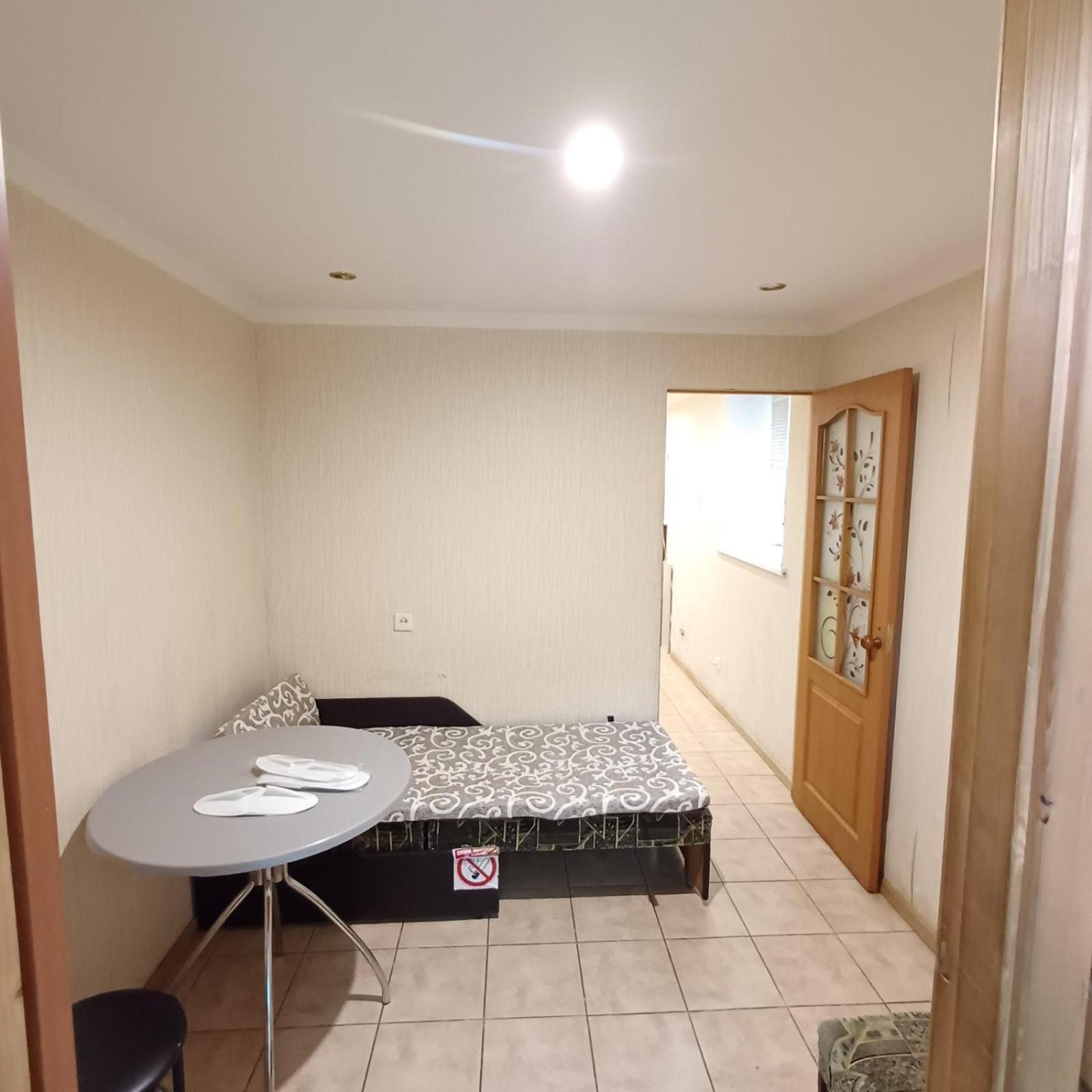 Частный Дом, Отдельный Вход И Двор Apartment Cherkasy Exterior photo