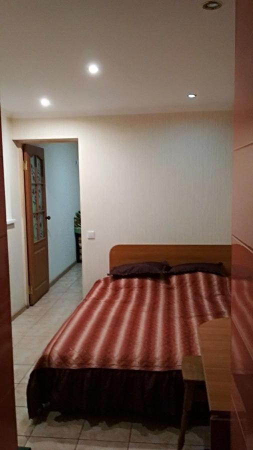 Частный Дом, Отдельный Вход И Двор Apartment Cherkasy Exterior photo